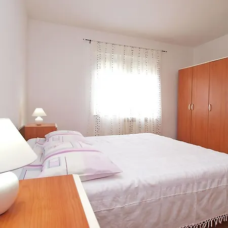 Alen 1413 Apartamento Pula