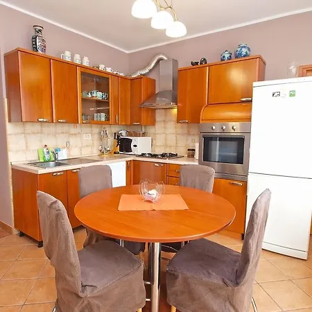 Alen 1413 Appartement Pula