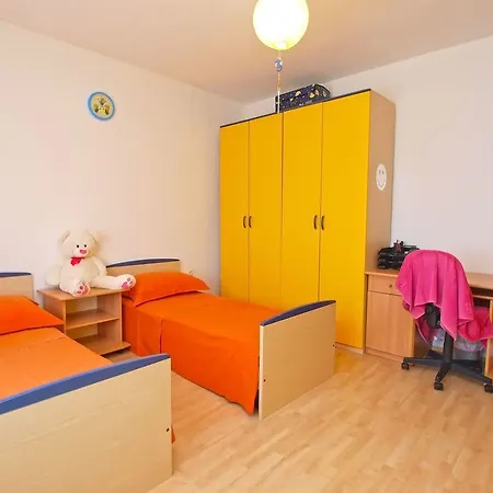 Alen 1413 Appartement Pula